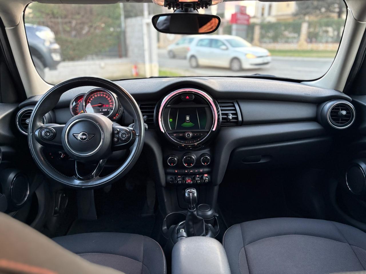 Mini 1.5 Cooper D 5 porte