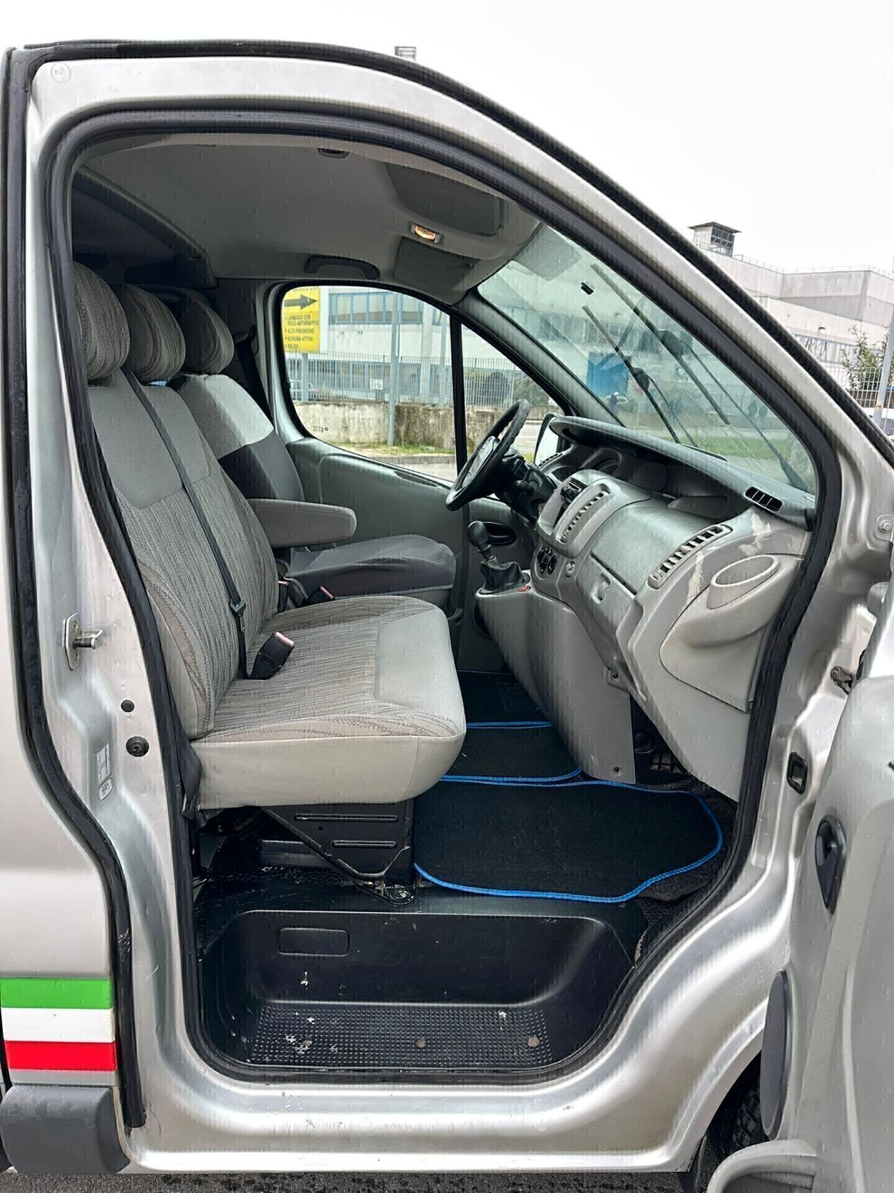 NISSAN PRIMASTAR CON 6 POSTI SUPER PREZZO!