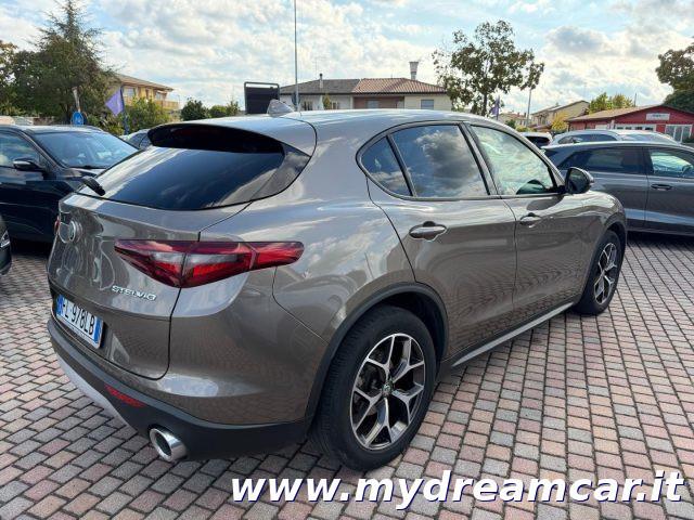 ALFA ROMEO Stelvio 2.2 Turbodiesel 180 CV AT8 RWD Super