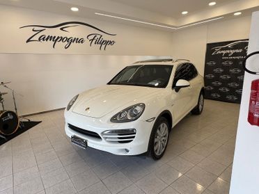 Porsche Cayenne 3.0 Diesel 240CV PLATINUM - 2011