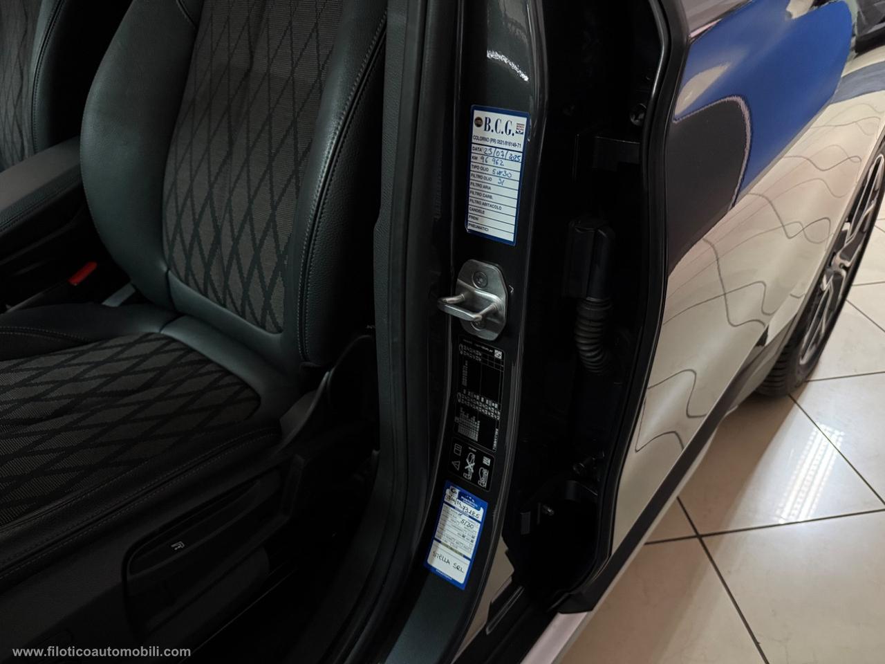 BMW X1 xDrive20d xLine Plus AUTO FARI FULL LED - CERCHI DA 18