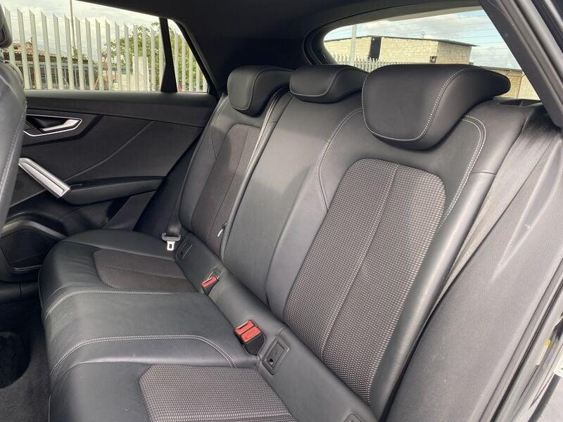 Audi Q2 S Line interno ed esterno 1.5 TFSI 150CV 35 Tetto