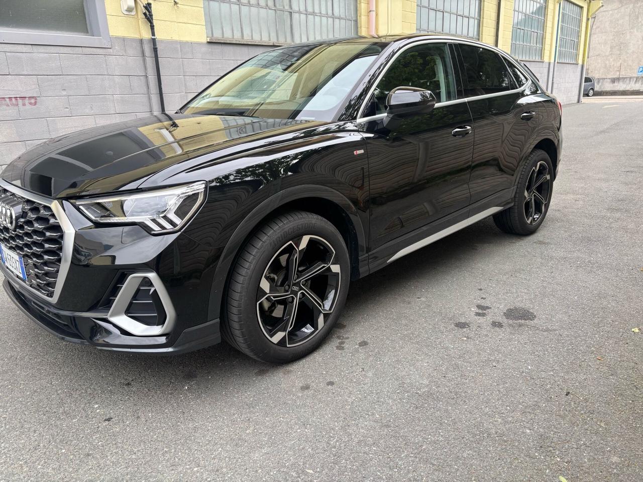 Audi Q3 35 TDI quattro S tronic S line edition