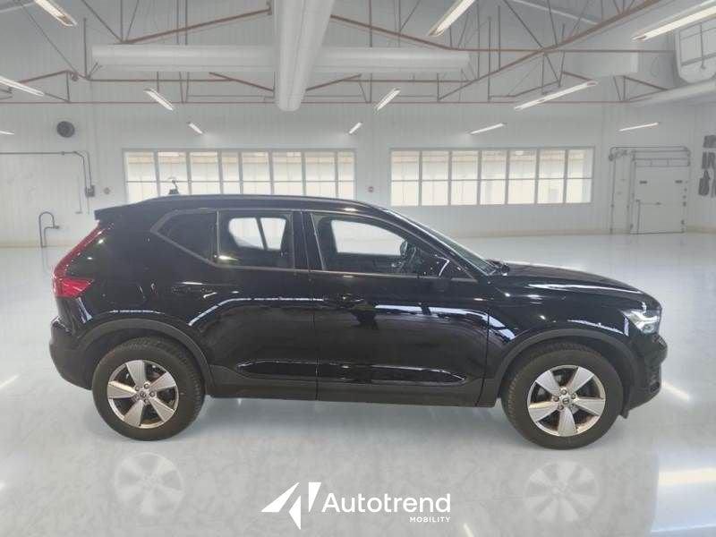 Volvo XC40 T2 129 CV Automatico Momentum Core