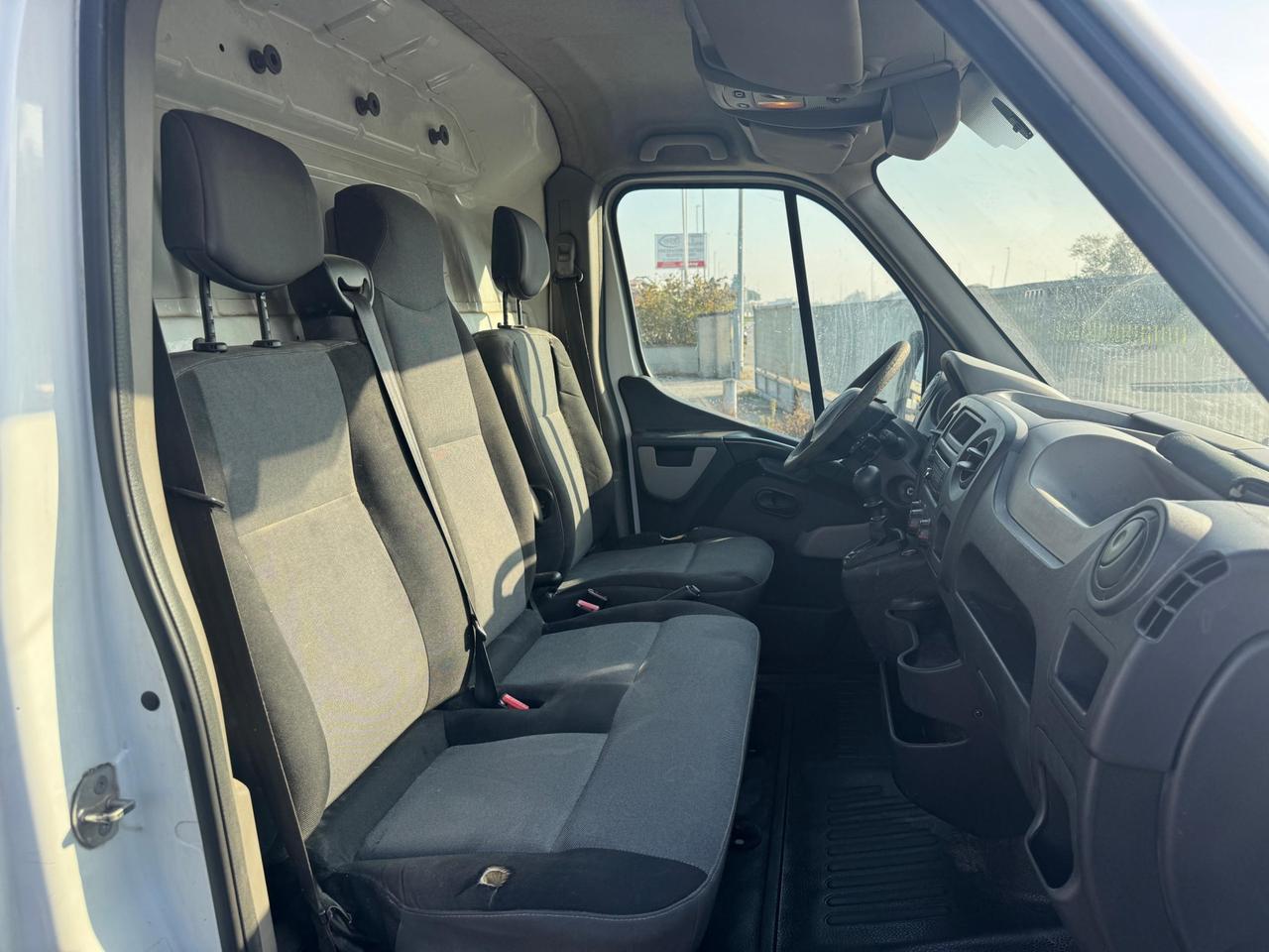 RENAULT Master prezzo + iva 22% T35 2.3 dci 125cv L2H2 E5