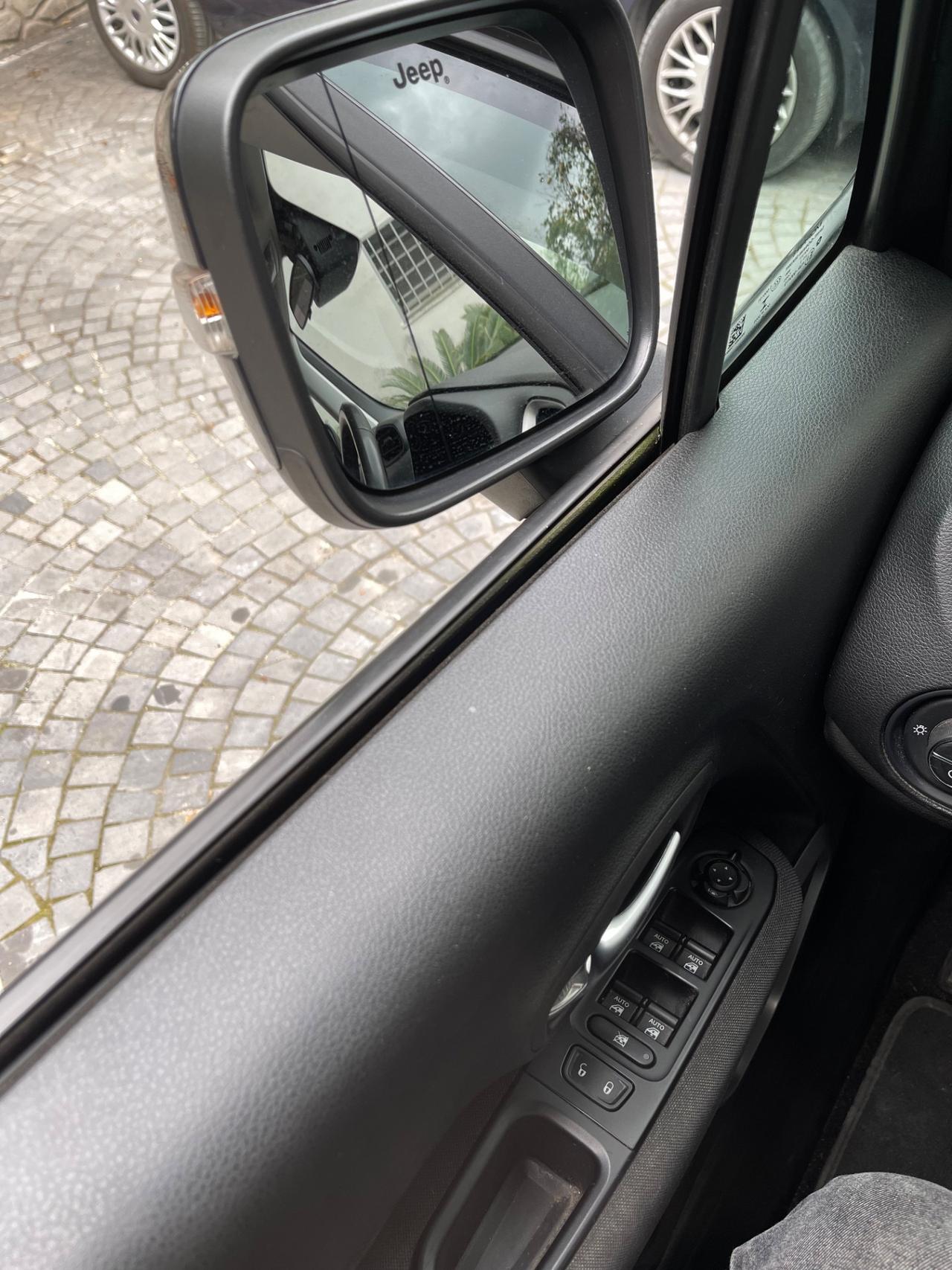 Jeep Renegade 1.6 Mjt 130 CV Longitude