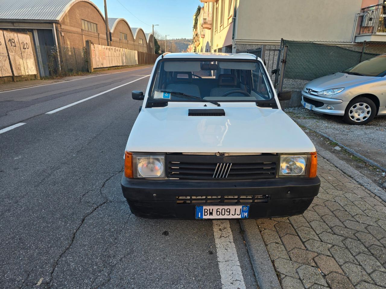 Fiat Panda 1100 i.e. cat Young Gancio traino