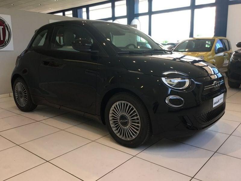 FIAT 500 Hybrid Hybrid Icon MY26 PACK COMFORT