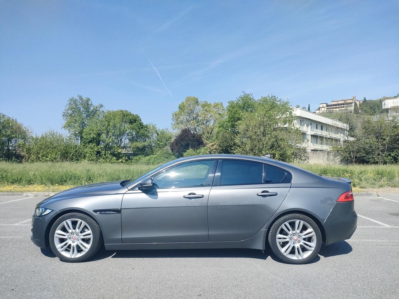 JAGUAR XE XE 2.0d Pure Business edition 180cv auto
