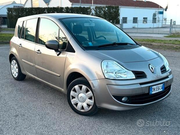 Renault Modus Grand 1.5 dCi 85CV Dynamique