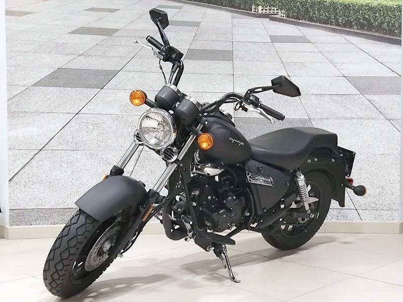 Keeway Superlight 125