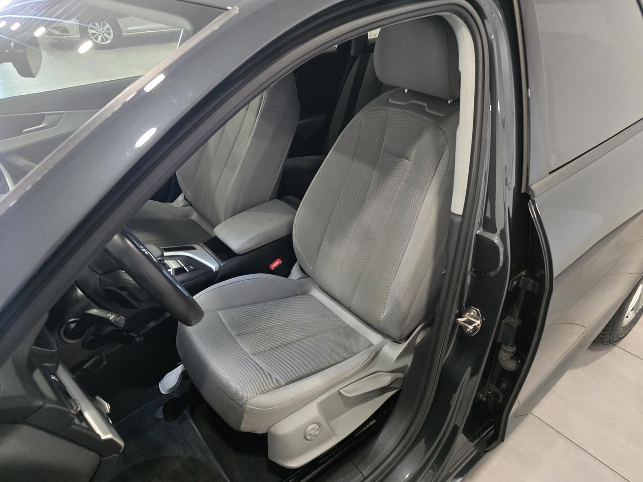 Audi A4 Avant 30 TDI/136 CV S tronic Business