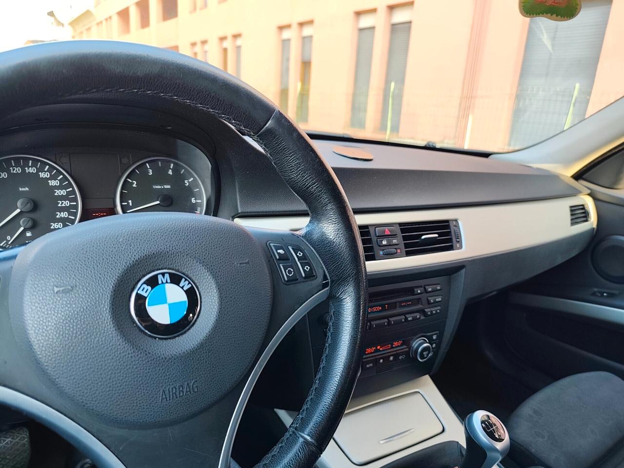 Bmw 320i Benz euro 4 Touring MSport