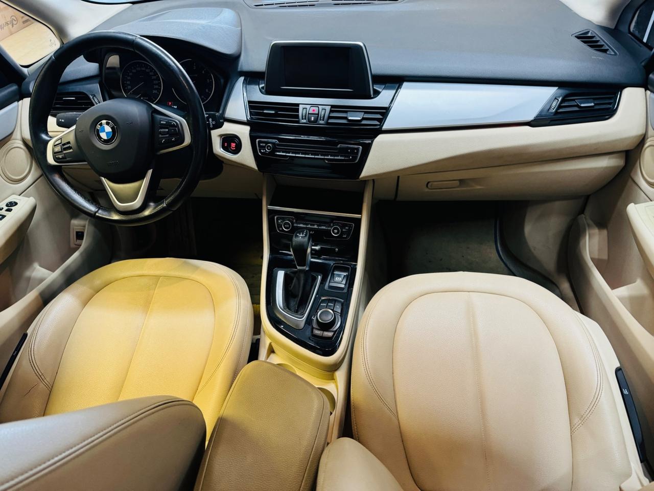 BMW 218d Active Tourer Luxury auto