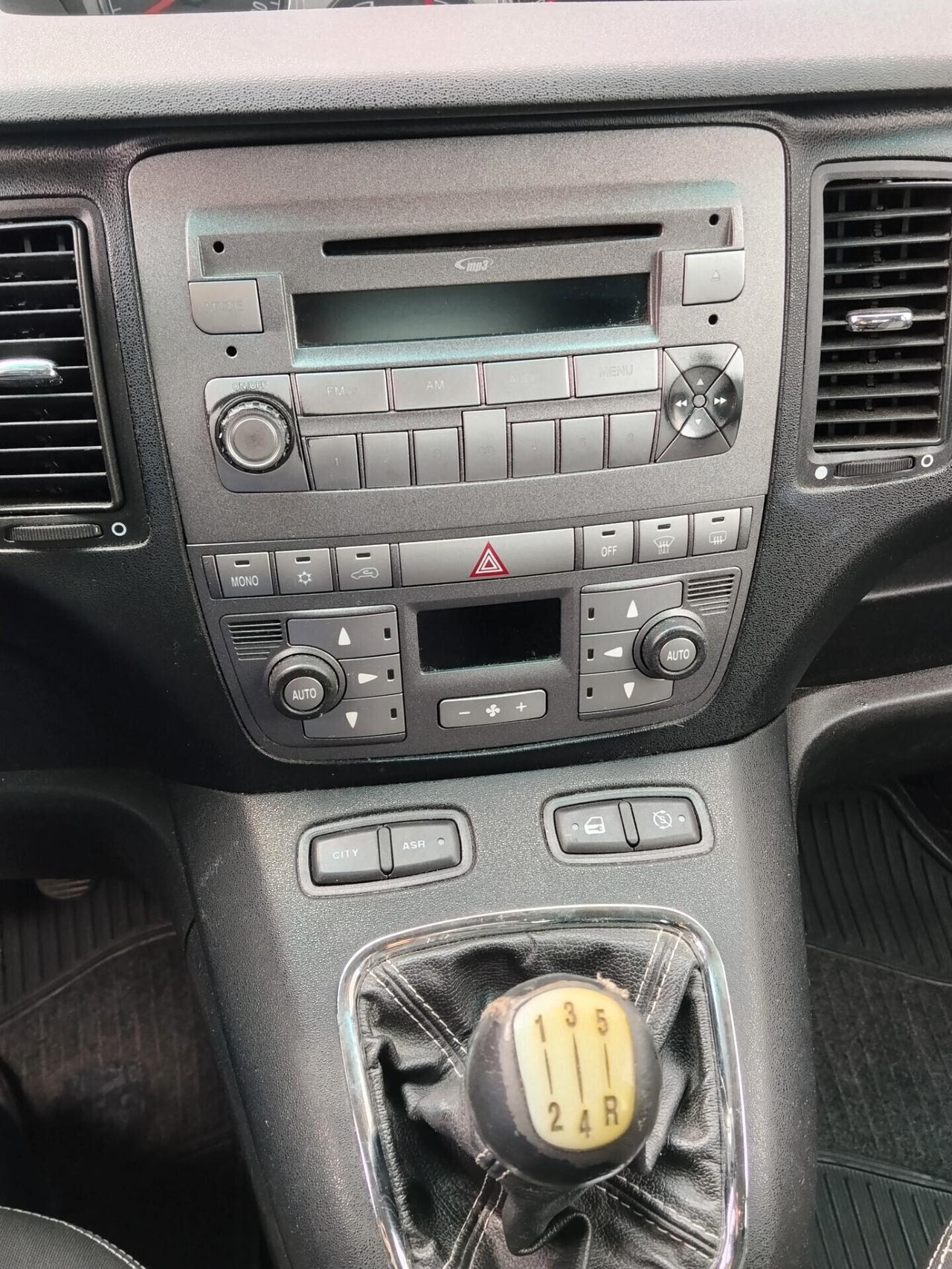 Lancia MUSA 1.3 Mtj 95 CV LEGGI ANNUNCIO