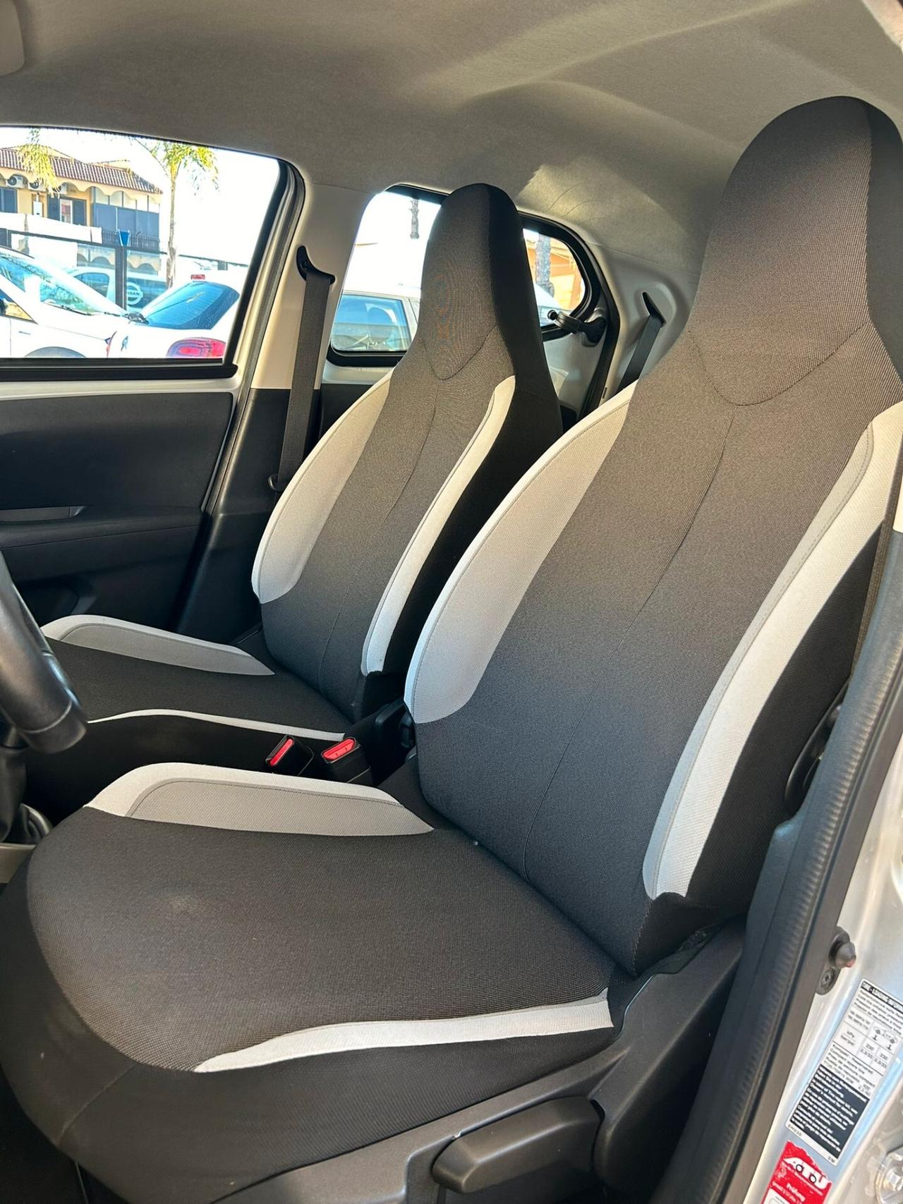 Toyota Aygo 1.0 69 cv CV 5 porte