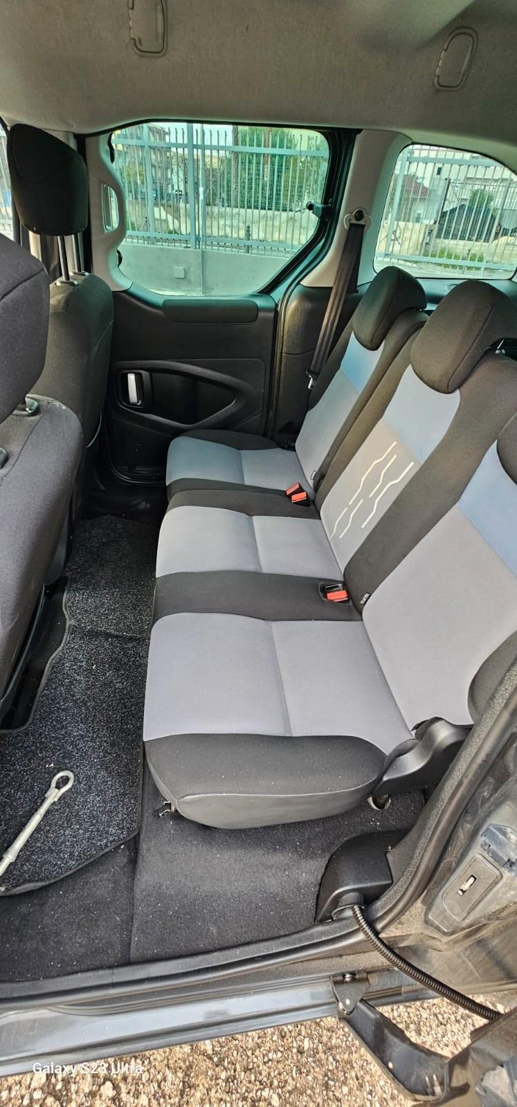 Peugeot Partner HDi 120 CV AUTOCARRO 5 POSTI