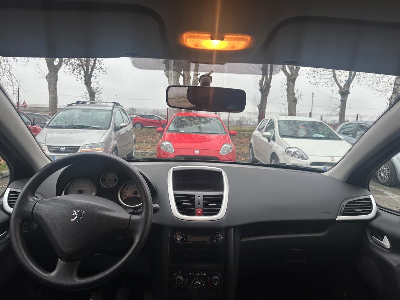 Peugeot 207 1.4 8V 75CV 5p. X Line ECO GPL
