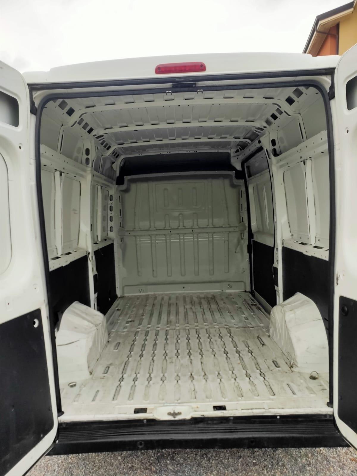 Peugeot Boxer 350 2.2 BlueHDi 140 S&S PM-TM Furgone