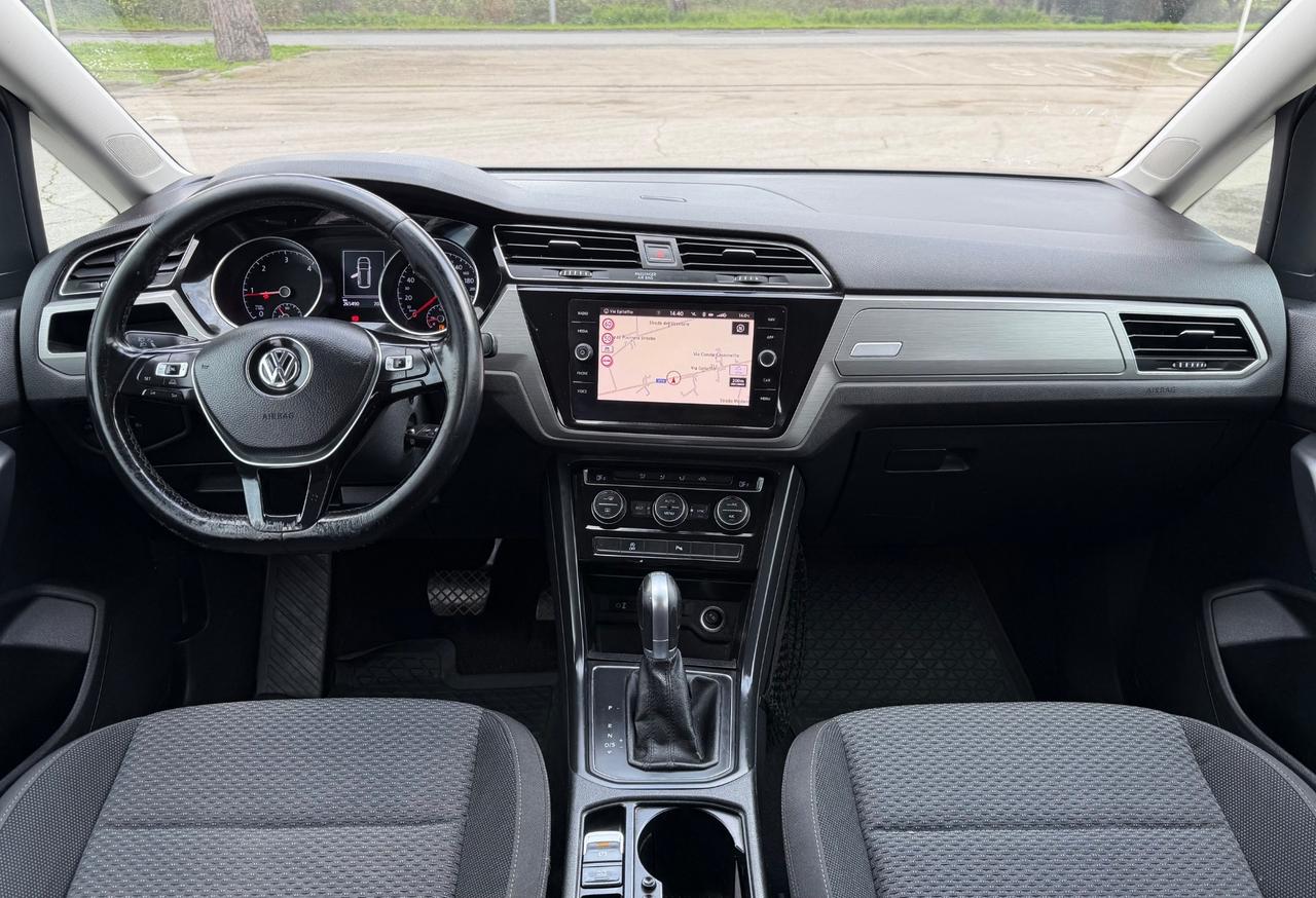 Volkswagen Touran 2.0 TDI 150 CV SCR DSG Business BlueMotion Technology