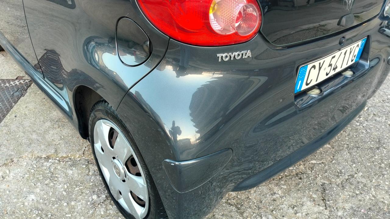 Toyota Aygo 1.0 12V VVT-i 3 porte Sol