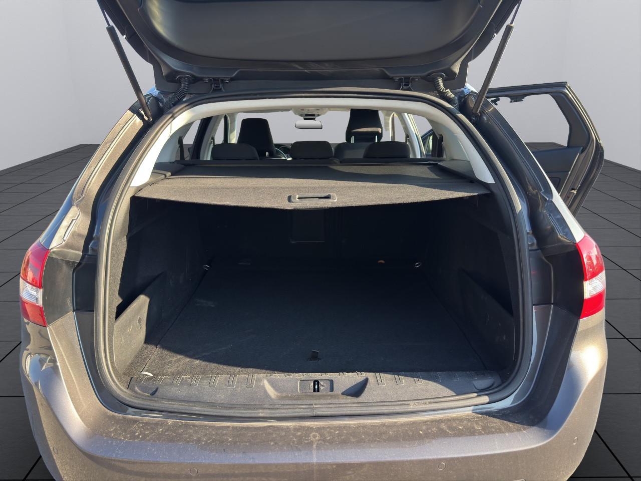 Peugeot 308 B.HDi 130 CV ALLURE -NAVI-XENO-SENSORI ANT/POST-E6D-CERCHI 17-VETRI PRIVACY-