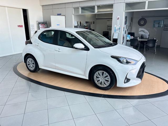 TOYOTA Yaris 1.5 Hybrid 5 porte Active