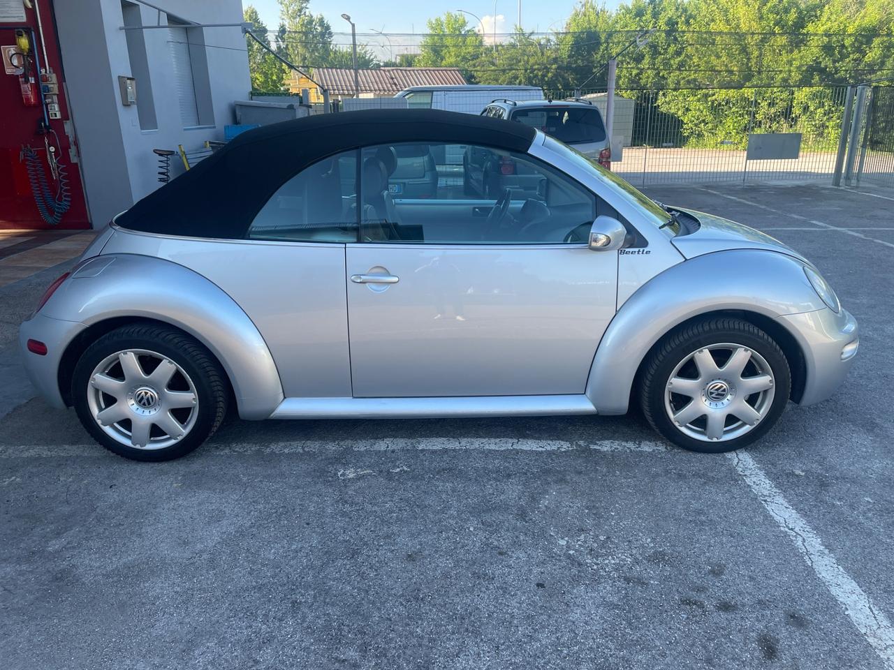 Volkswagen New Beetle 2.0 Cabrio X NEOPATENTATI ASI