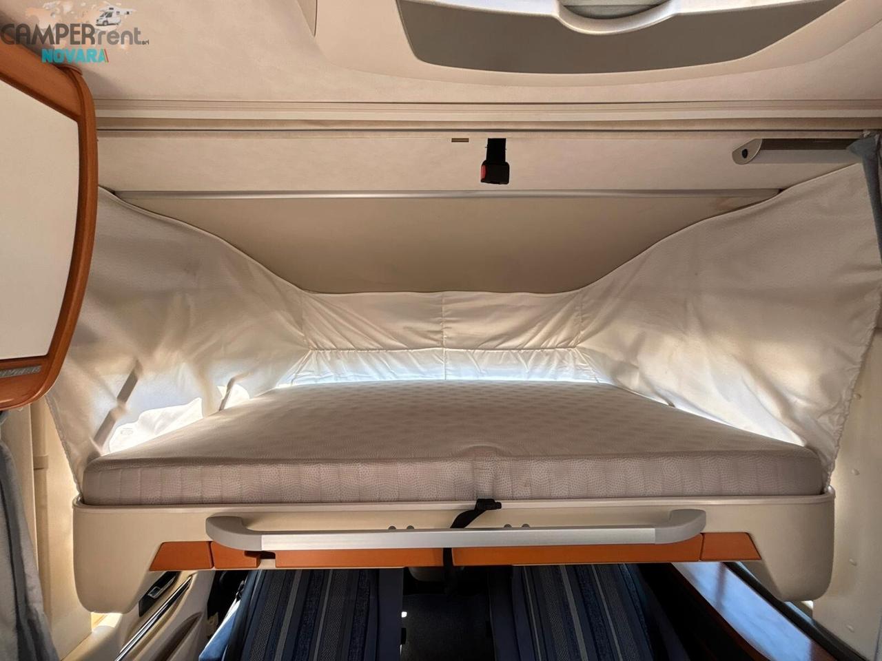 HYMER B654 SL - motorhome con letto alla francese in coda e garage foro 96x87
