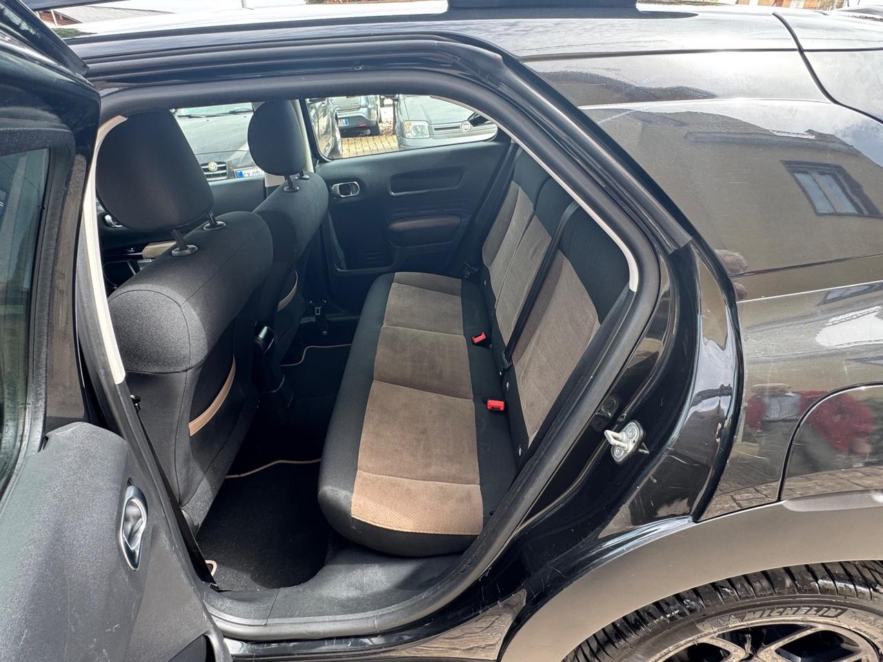 Citroen C4 Cactus BlueHDi 100 Shine