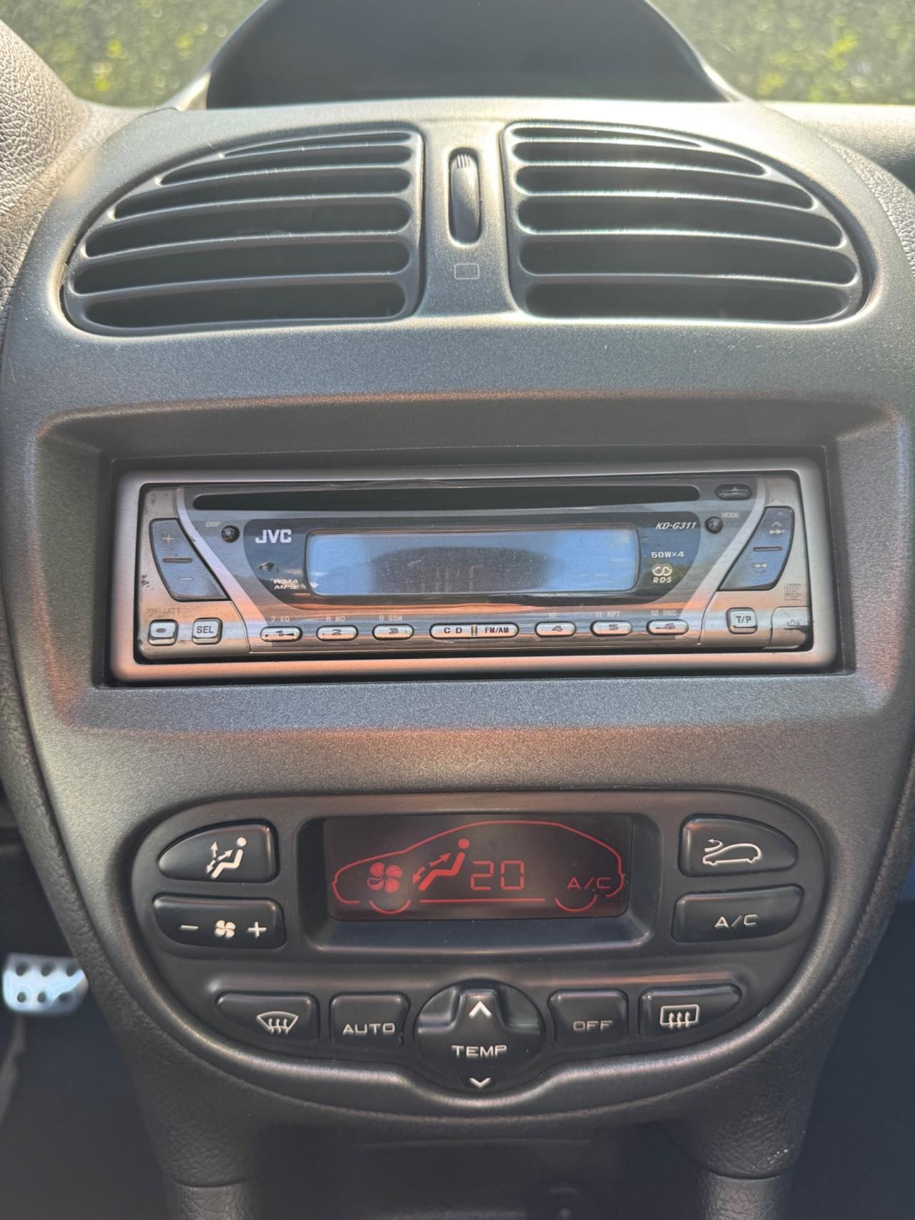 Peugeot 206 1.6 16V CC