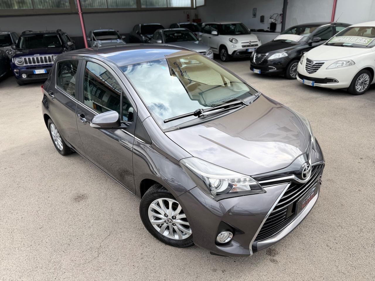 Toyota Yaris 1.0 5 porte Lounge COME NUOVA