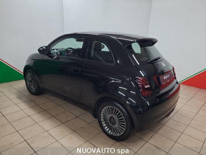 FIAT 500 500e 3+1 42 kWh ICON