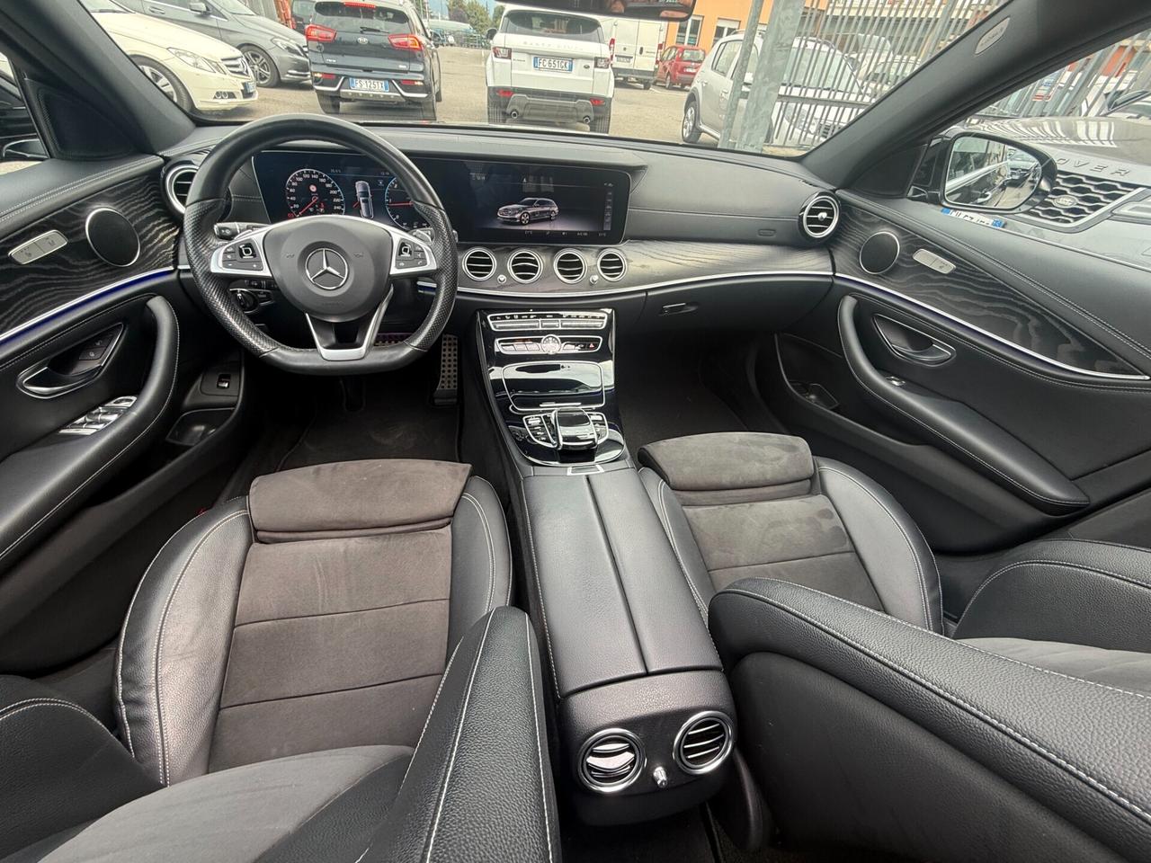 Mercedes-Benz E 220 d Premium Plus AMG/ TETTO PANORAMICO