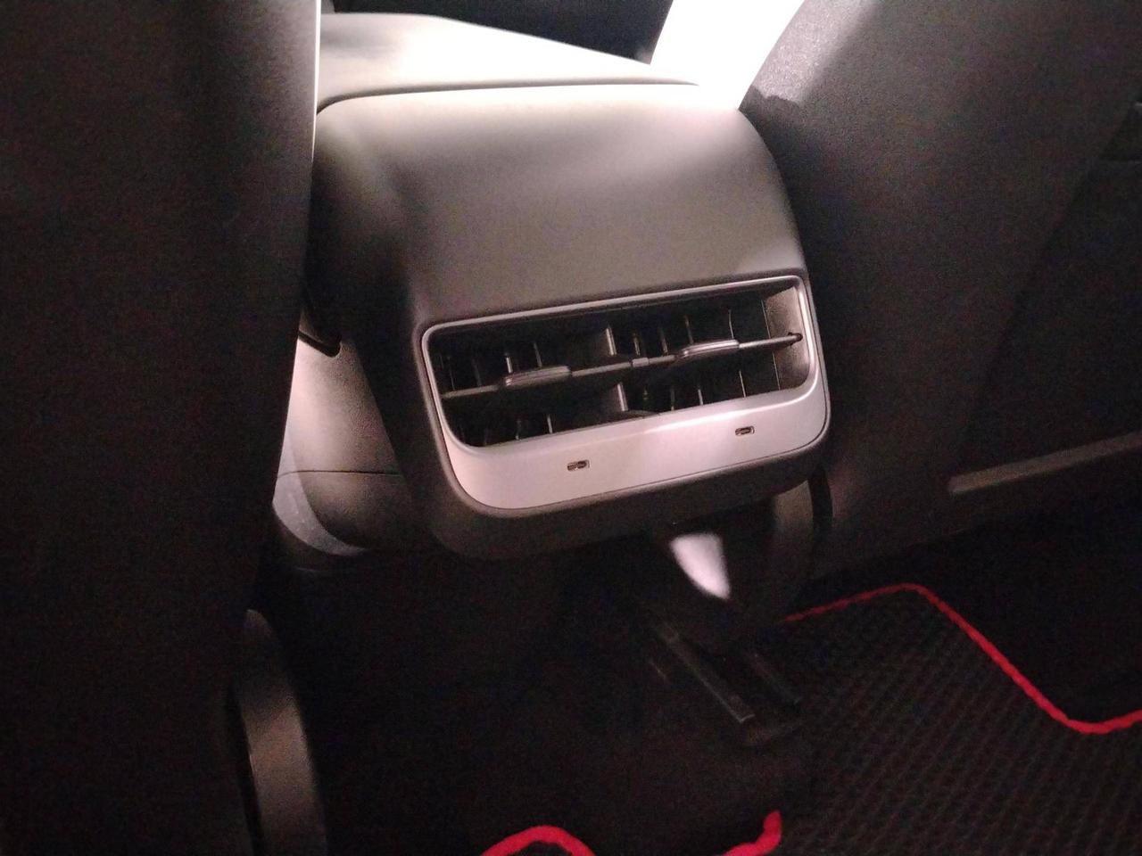 Tesla Model Y Long Range Dual Motor awd