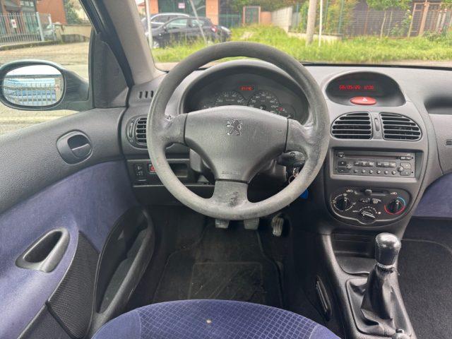 PEUGEOT 206 1.1 3p. XT