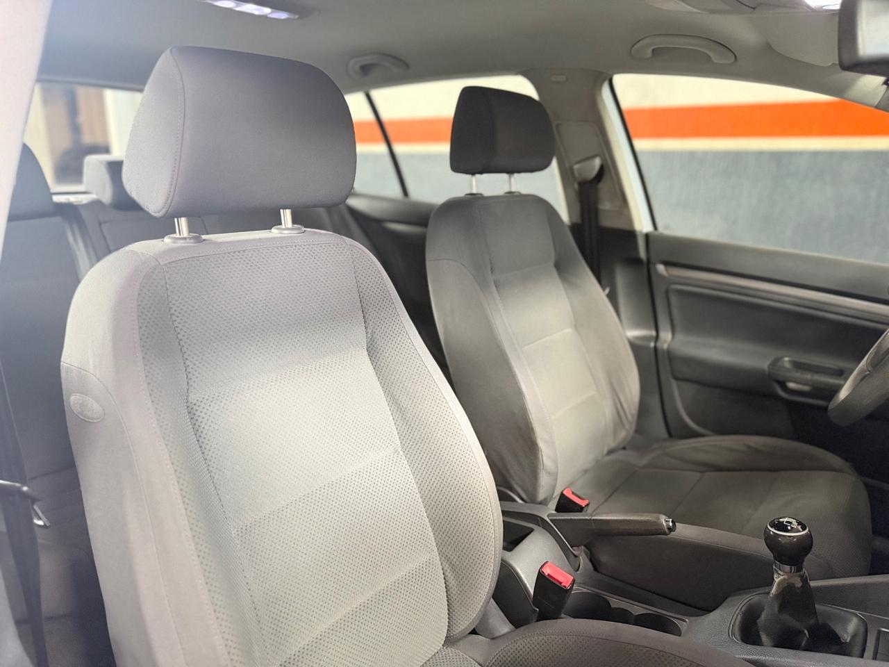 Volkswagen Golf comfortline 1.6 METANO NEOPATENTATI