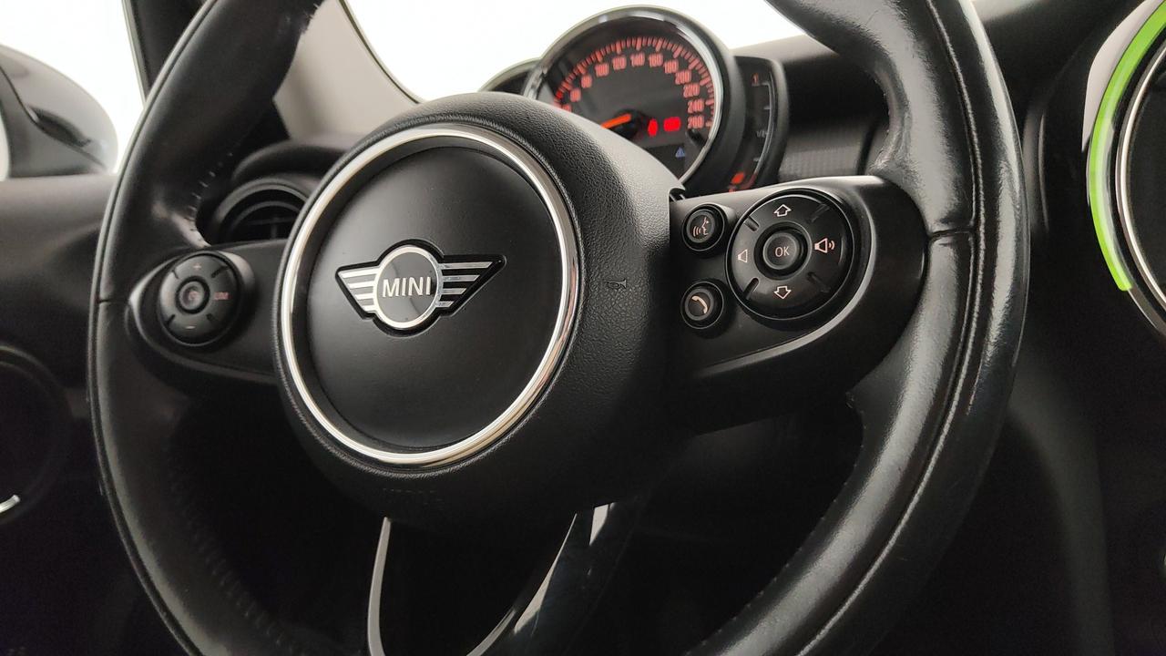 MINI Mini 5p 1.5 Cooper D Business