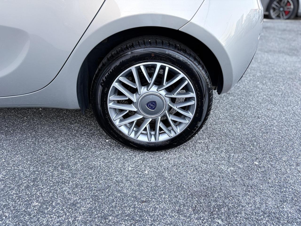 Lancia Ypsilon 1.2 Benzina 69CV E5 - 2011