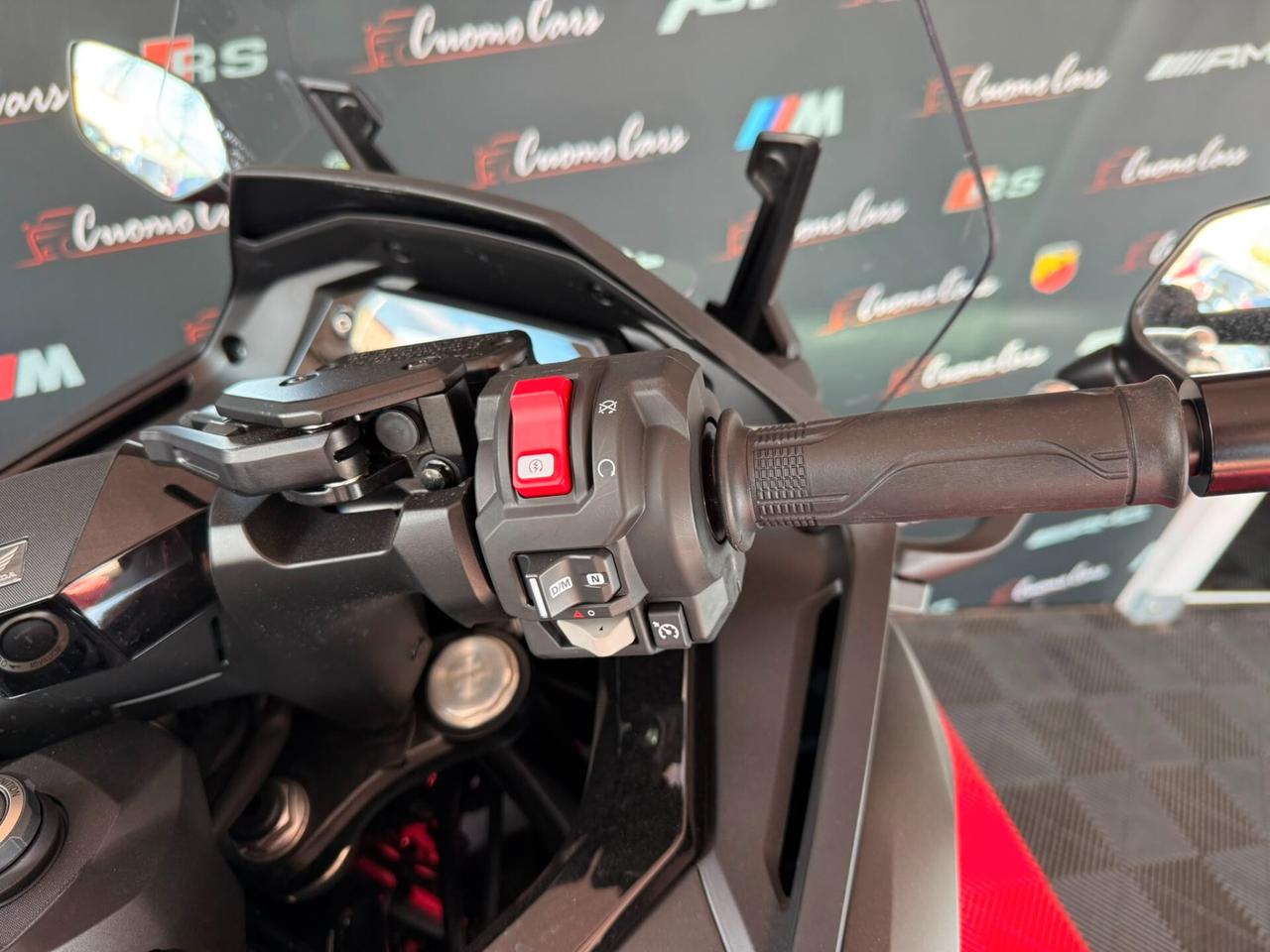 Honda Forza 750