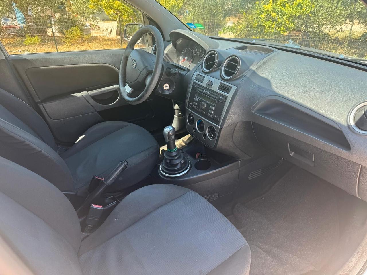 Ford Fiesta 1.4 TDCi 5p. Ghia