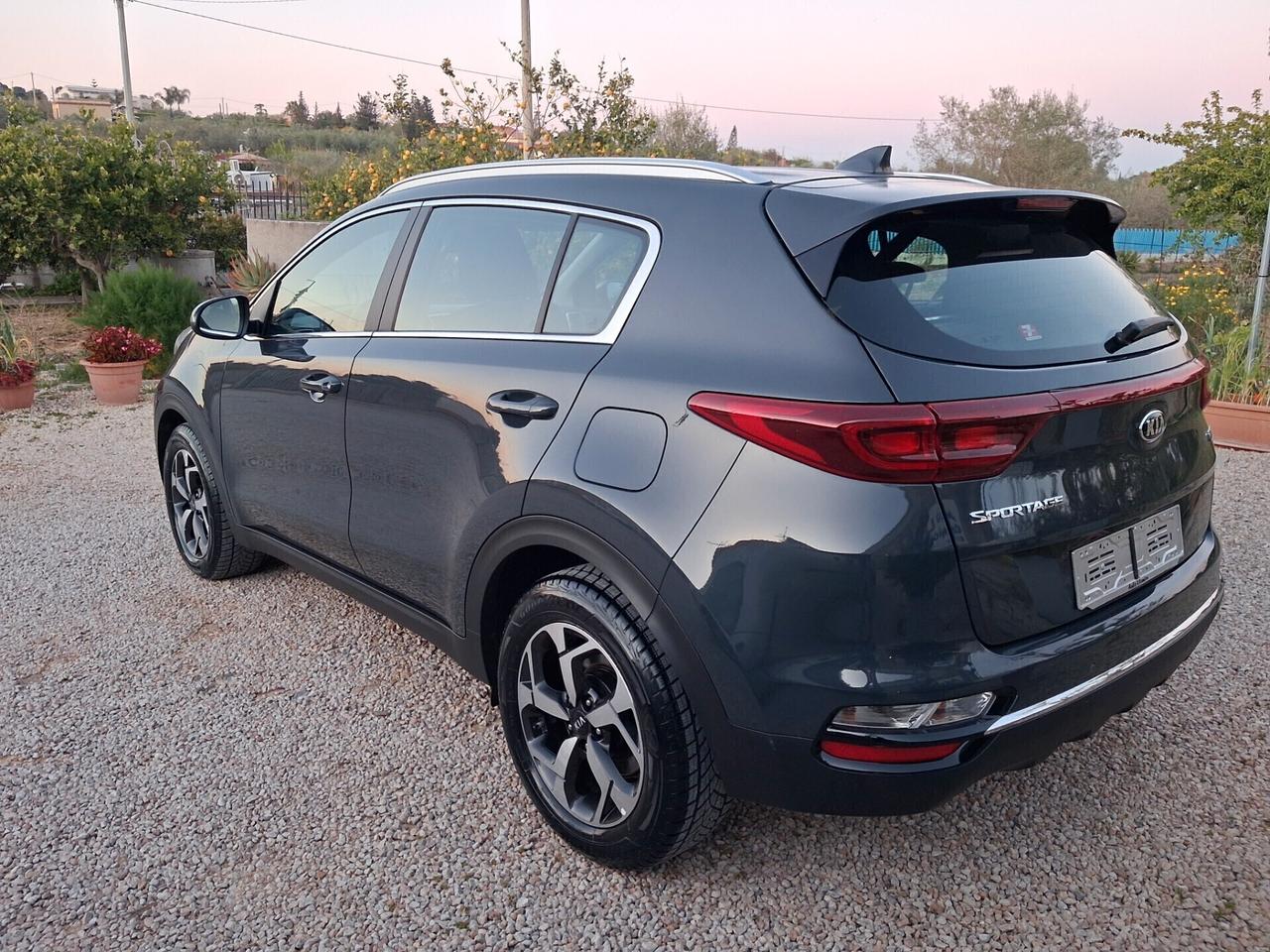 Kia Sportage 1.6 CRDI Diesel/Hybrid solo66.000km