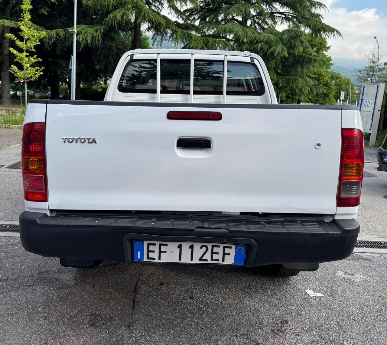 Toyota Hilux 2.5 D-4D 4WD 4p. Double Cab DLX