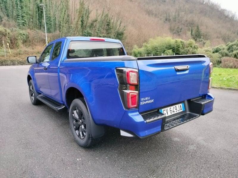 Isuzu D-Max N60 D-MaX N60 1.9 Space Cab FF 4X4 A/T con Shutter Lid!!