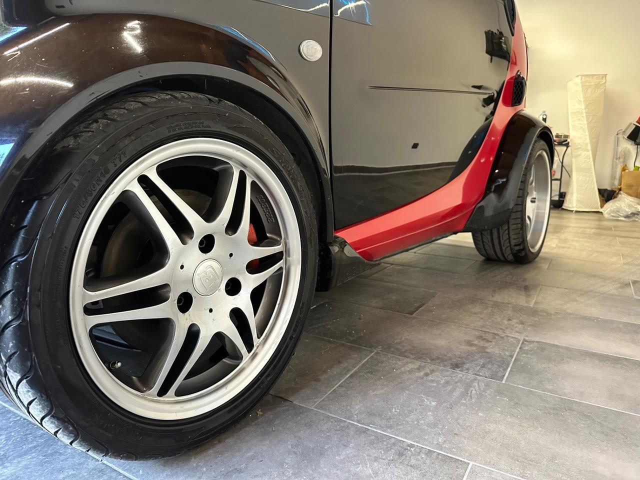 Smart 700 city-coupé allestimento Brabus chiappona