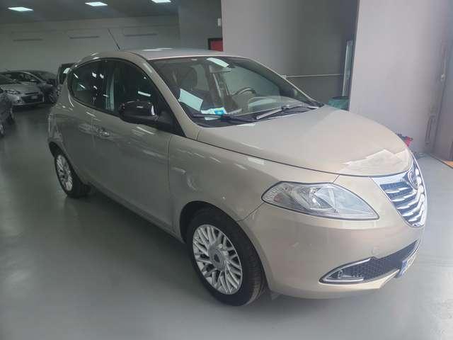 Lancia Ypsilon Ypsilon III 2011 1.2 8v Platinum 69cv E6