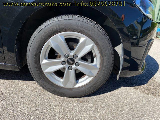 AUDI A1 SPB 25 TFSI Business NAVIG/PDC/CARPLAY