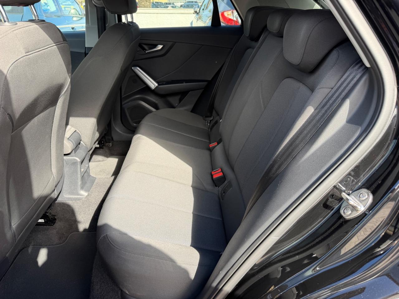 Audi Q2 30 TDI S tronic Identity Black