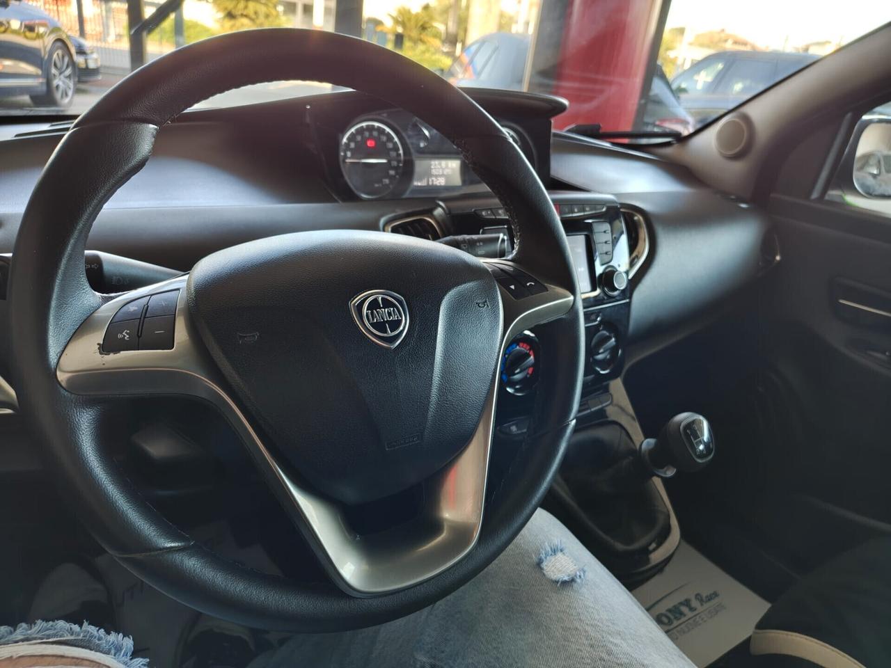 Lancia Ypsilon 1.2 69 CV 5 porte GAS (GPL)