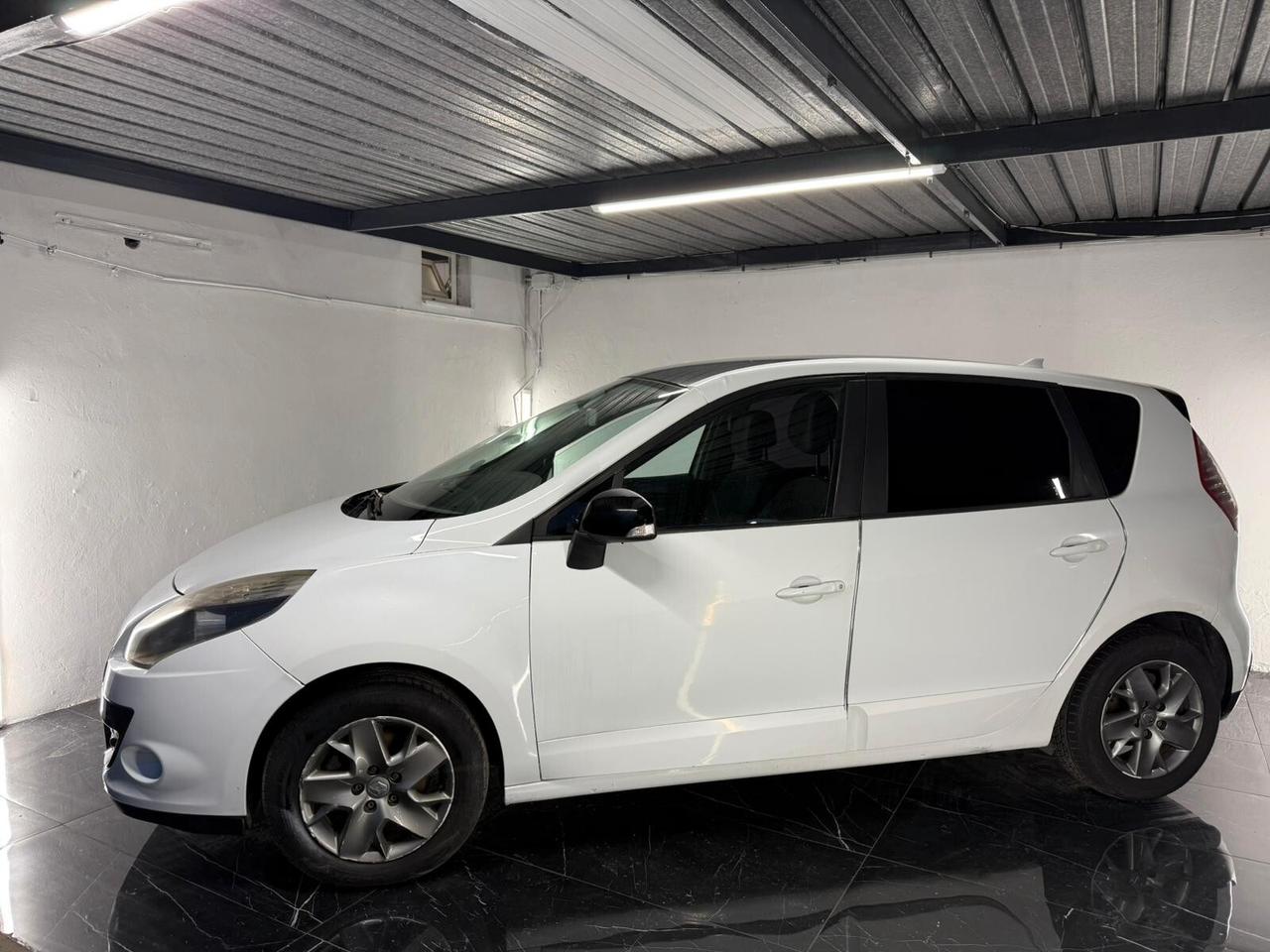 Renault Scenic Scénic X-Mod 1.5 dCi 110CV Luxe